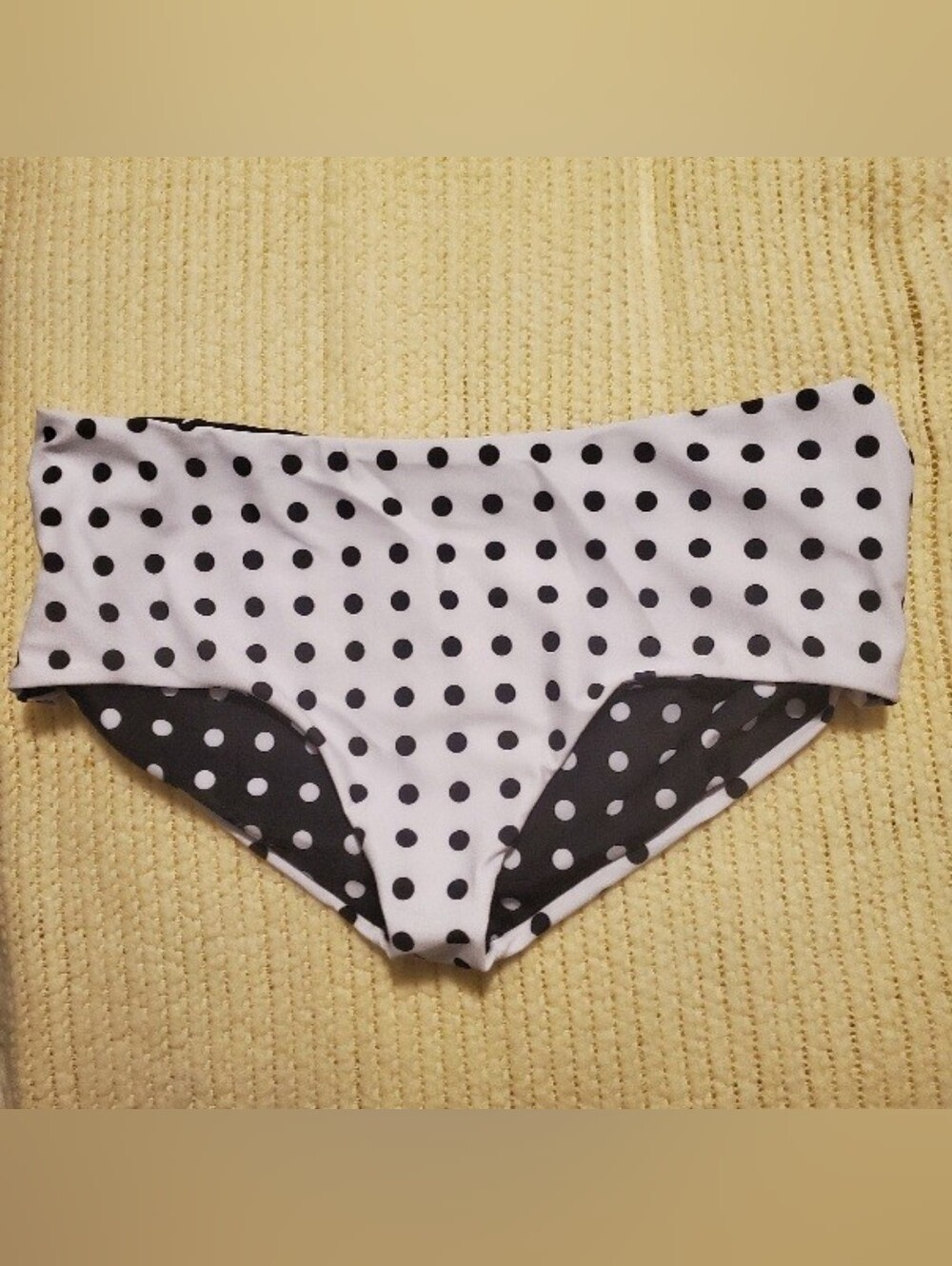 NWOT Boy Short Hipster Polka Dot Bikini Bottom, L (8-10), White W/Black Dots